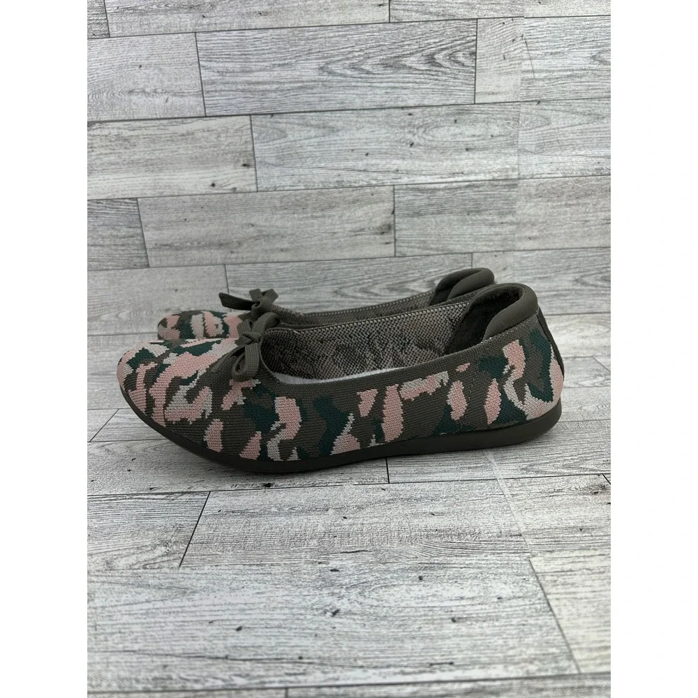 Clarks Women Camo Ballet Flats Pink Green‎ Brown Bow Slip On Shoes Size 8M